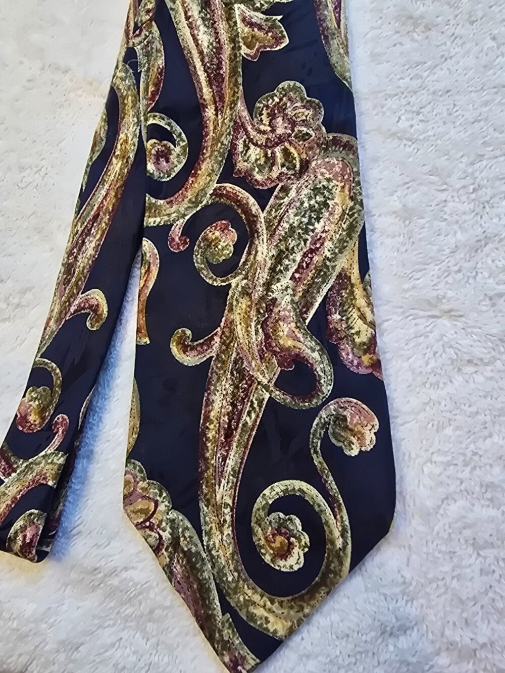 Vintage Christian Dior Monsieur Silk Tie - Paisley Pattern on Navy Background - Picture 4 of 9
